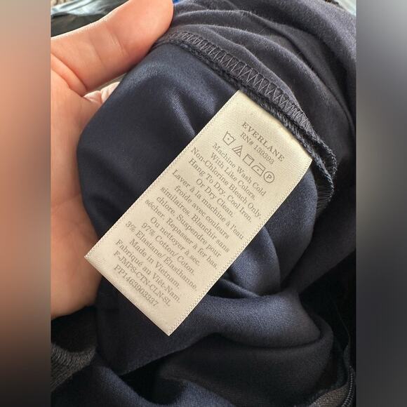 Everlane Structured Cotton V-Neck Jumpsuit in Navy Size 4 EUC Pockets Ankle - Picture 5 of 8